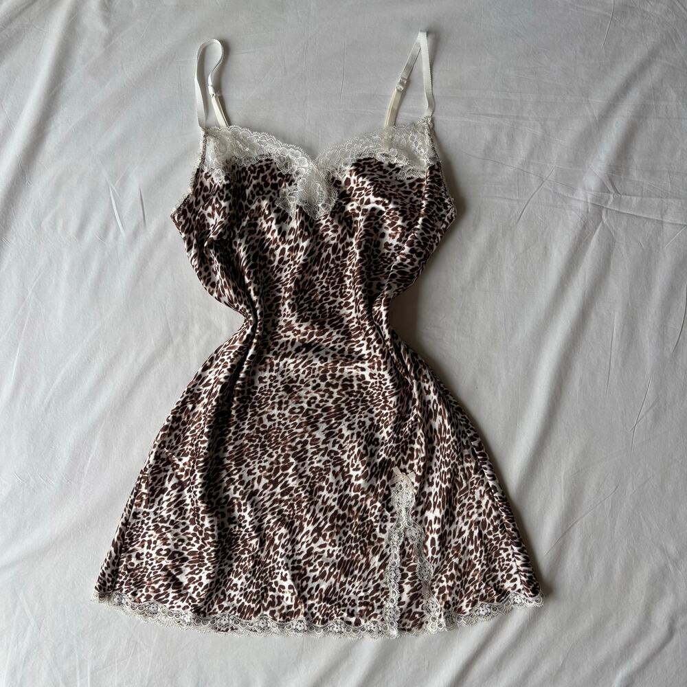 Vintage Y2K Victoria's Secret Leopard Slip Dress - Size Small